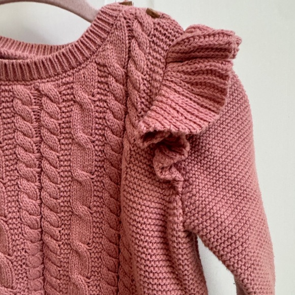 NWOT Little Planet by Carter’s 12M Organic Girls Heavy Flutter Sleeve Sweater - Picture 2 of 4